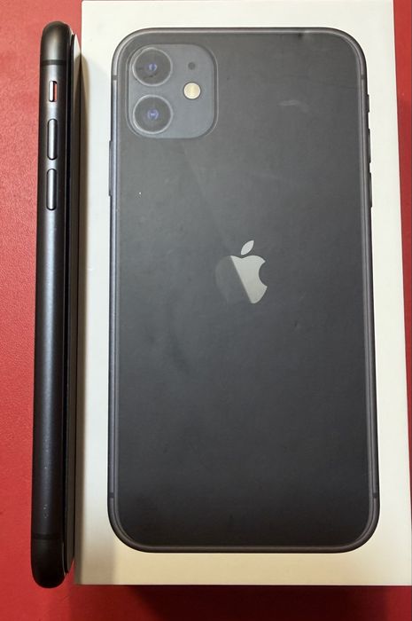 iPhone 11 128gb гарний стан