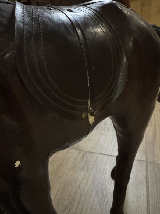 Duży kolekcjonerski drewniany koń obciągany skórą Klasyk antyk vintage