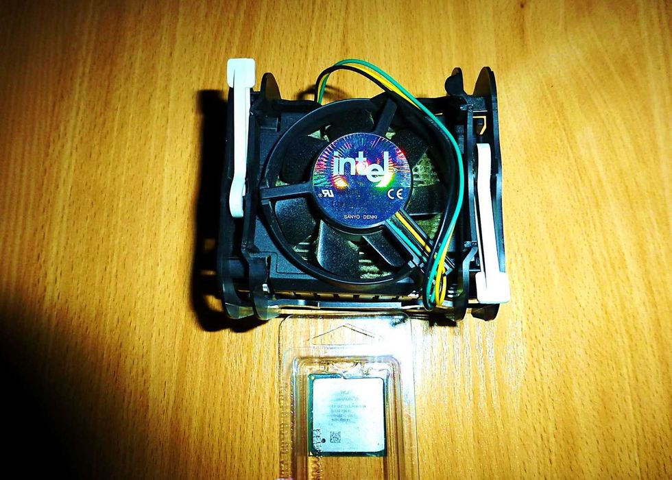 Процессор для ПК INTEL Pentium 4 2,2 GHz, s478, Кулер, Радиатор, Рамка