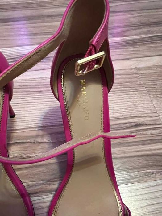 Sandały Marciano Guess 39 fuksja