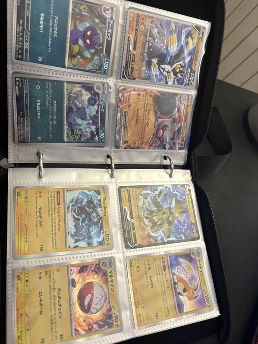 Cartas pokemon(charizard. Mew e outras)