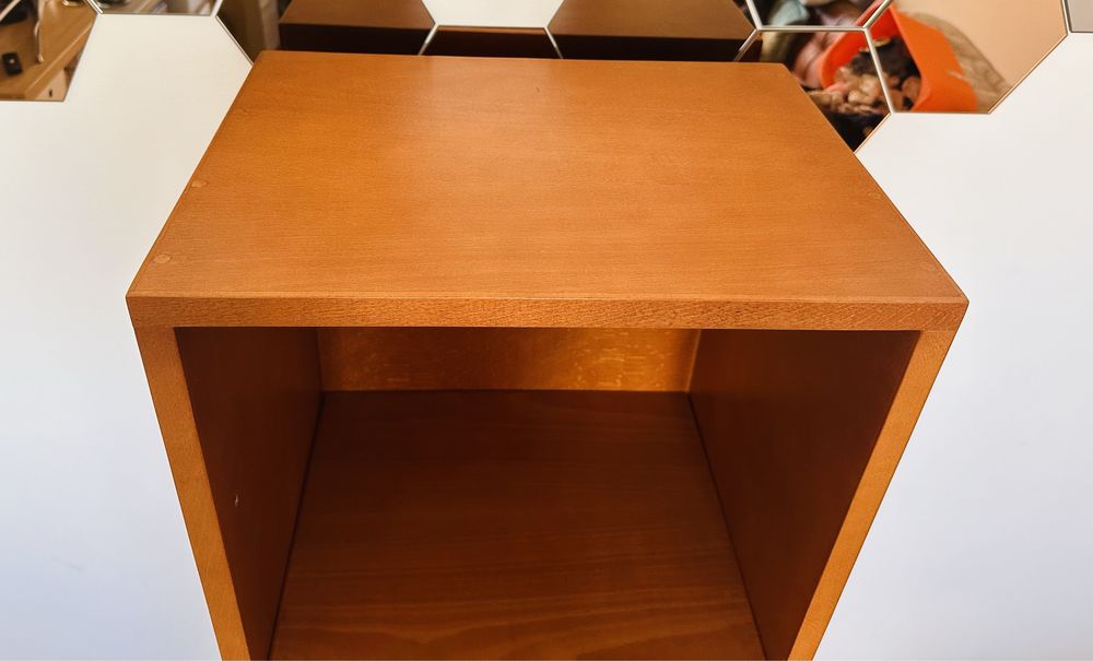 Móvel 3 gavetas + estante em cerejeira lindíssimos e em óptimo estado!