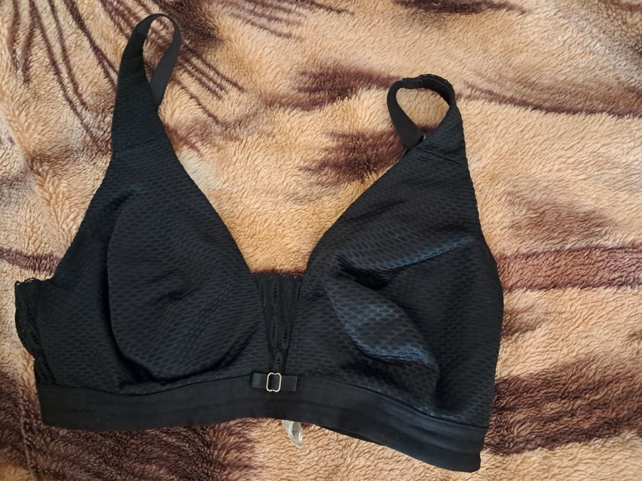 Biustonosz czarny Triumph