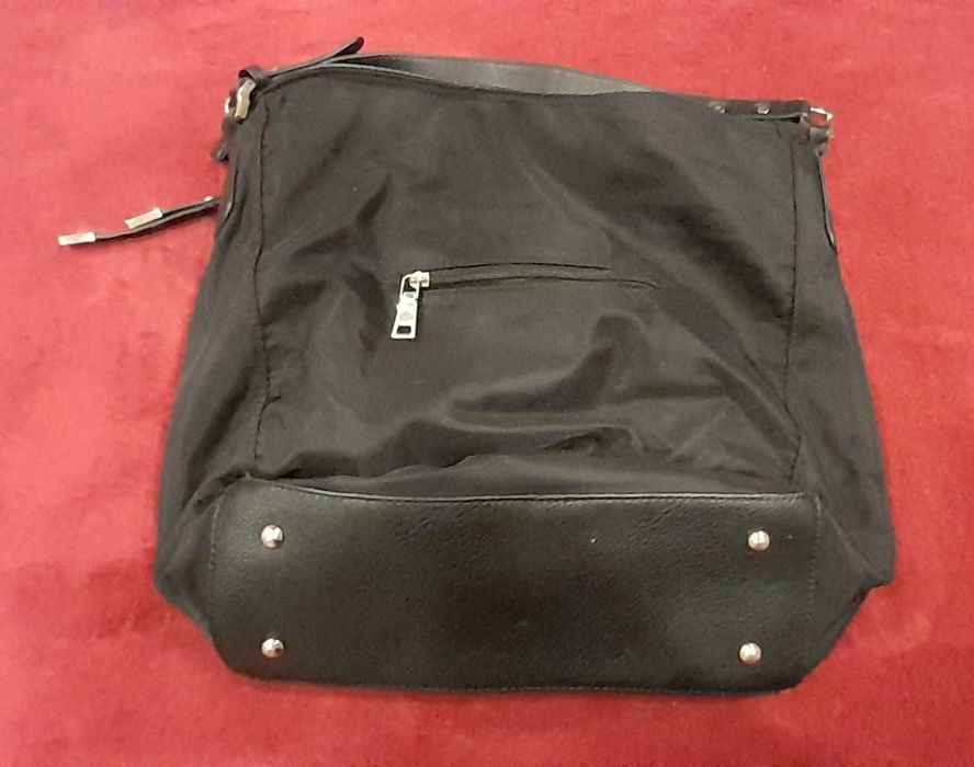 Torebka czarna marki Gracja 40cmx36cm