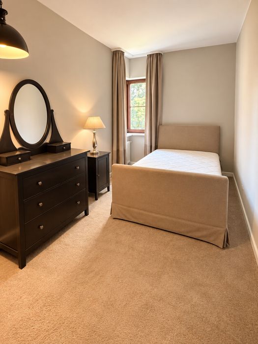 Centrum Ul. Tylna - apartament 68 m2 z Loggią - 3 pokoje umeblowane, po malowaniu, gotowe do wprowadzenia.
