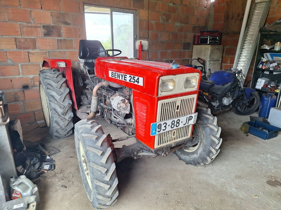 Trator 4x4 25cv matricula, direção hidráulica