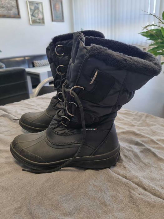 Sprzedam śniegowce rozm. 36