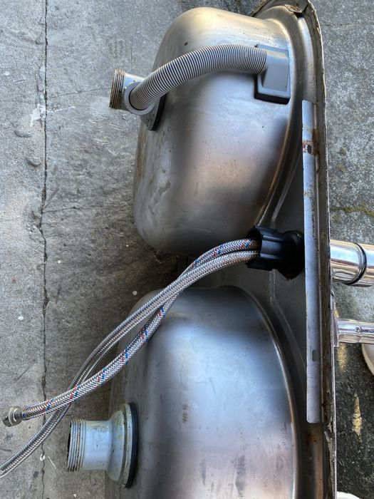 Banca dulpa da Loica com Torneira