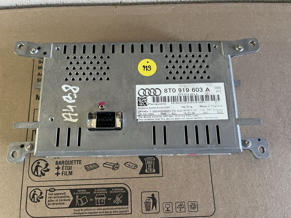 Ekran do radia a4b8 i ramka/MMI