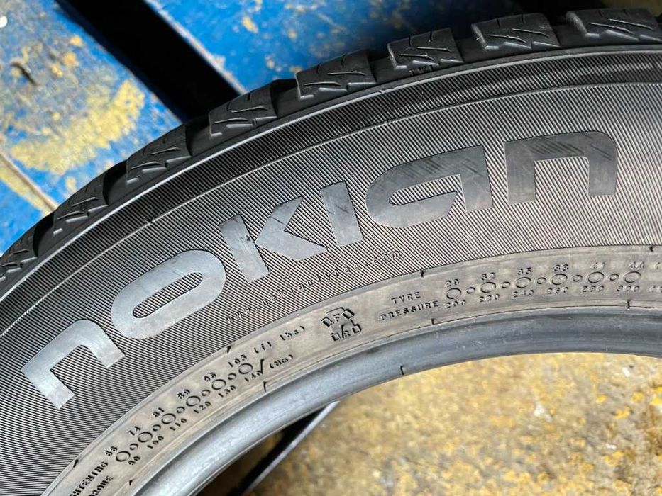 235/55 R17 Nokian weatherproof 2шт