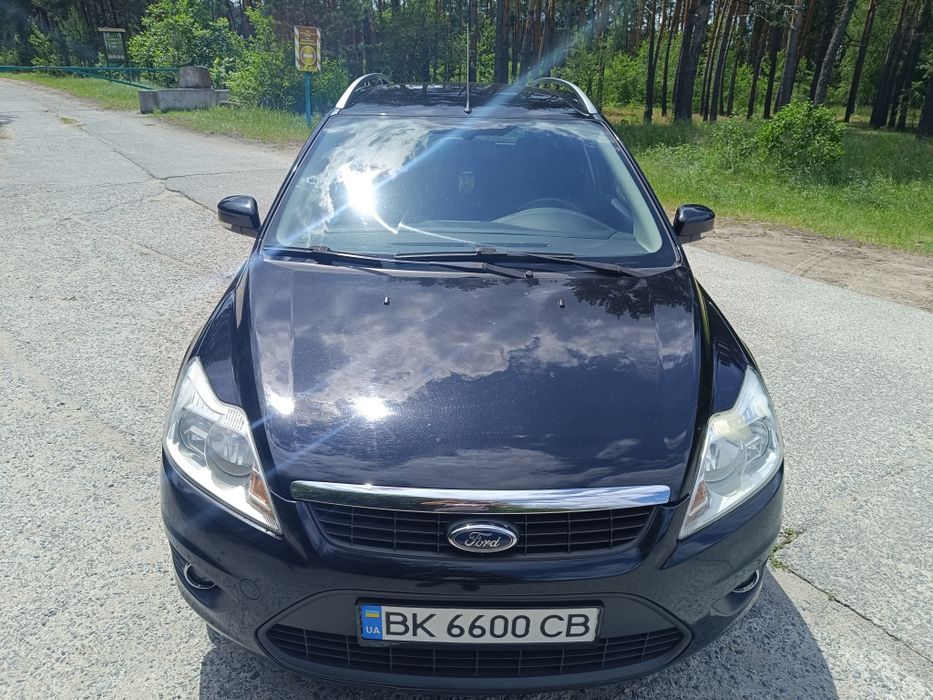 Ford Focus 2.  1.6 бензин