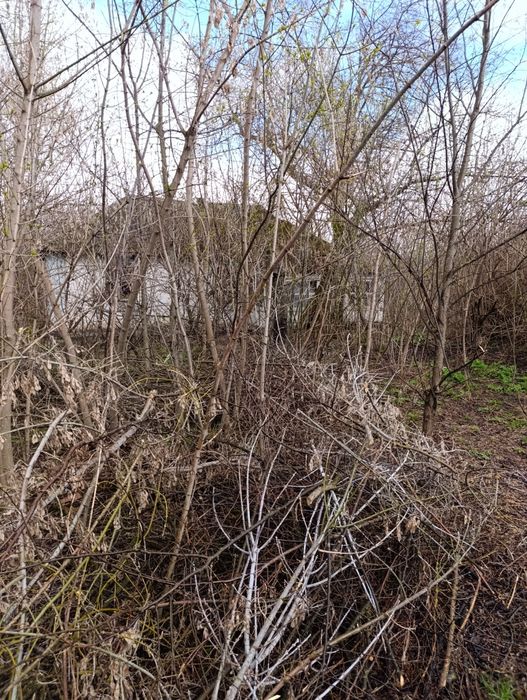 Продам земельну ділянку з старим будинком!