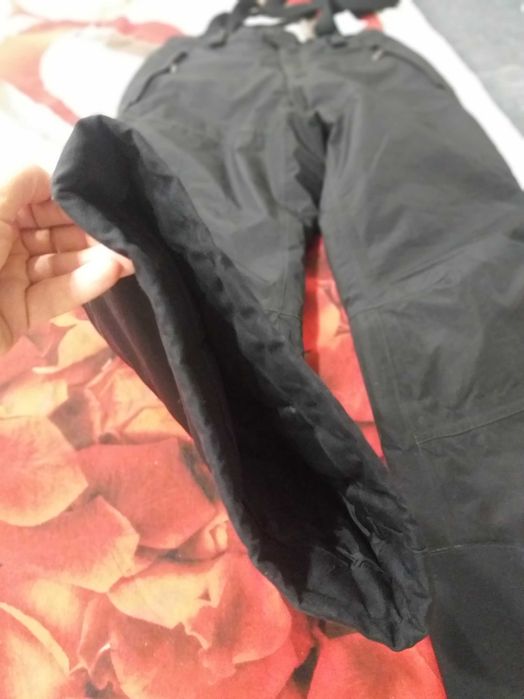 Продам фирменный комбинезон фирмы McKinley