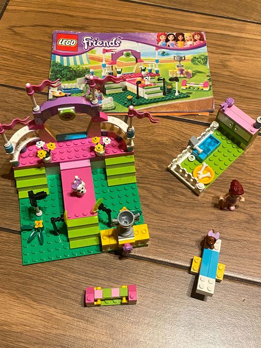 Lego Friends 3942 Wystawa psów