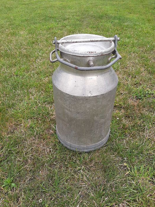 Kana do mleka aluminiowa lub stalowa