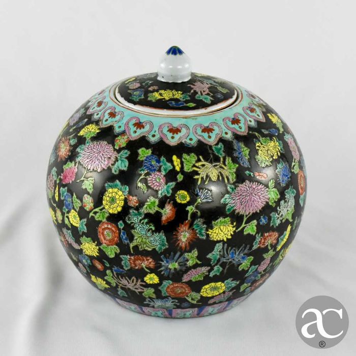 Pote de gengibre, Família Negra, Porcelana da China, circa 1960