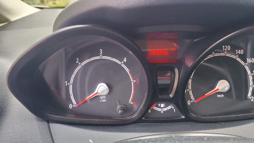 Ford Fiesta 1.4 TDCI 2012 — photo 5