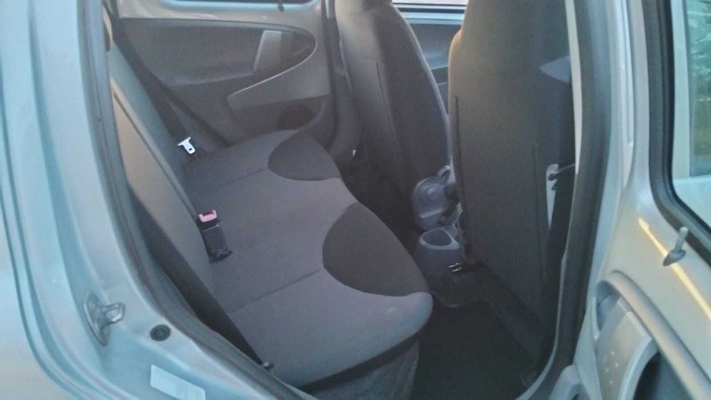 Toyota Aygo — fotografia 10