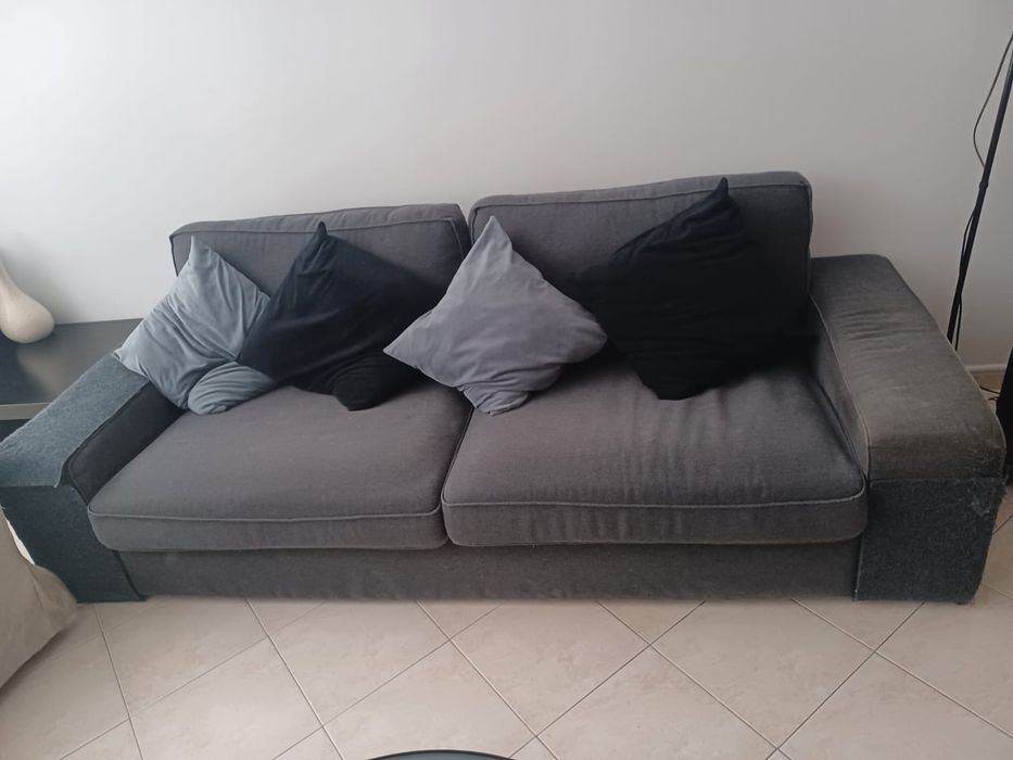 Sofá de 3 lugares  cinza