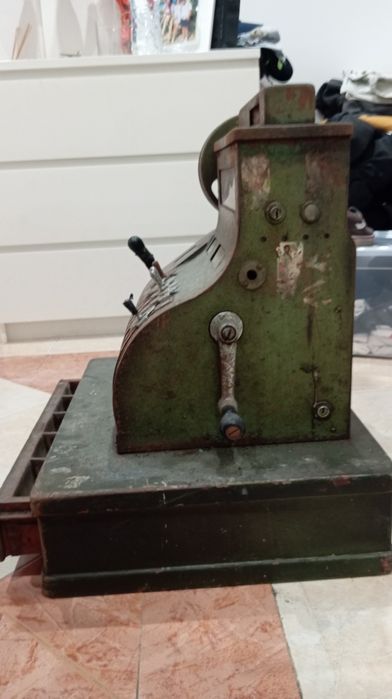 Caixa registadora Nacional antiga