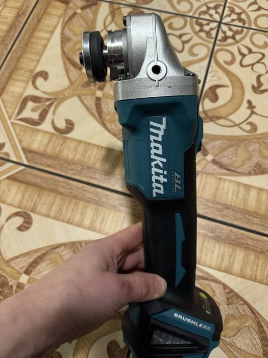 Болгарка Makitta