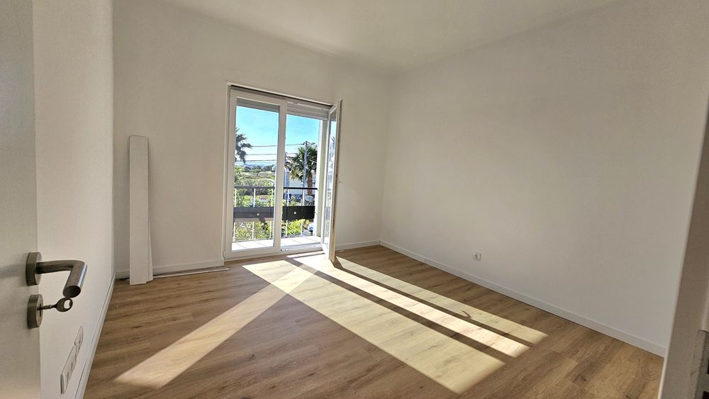 T2 Totalmente remodelado na  Moita