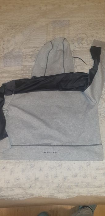 KARI TRRA bluza z kapturem M