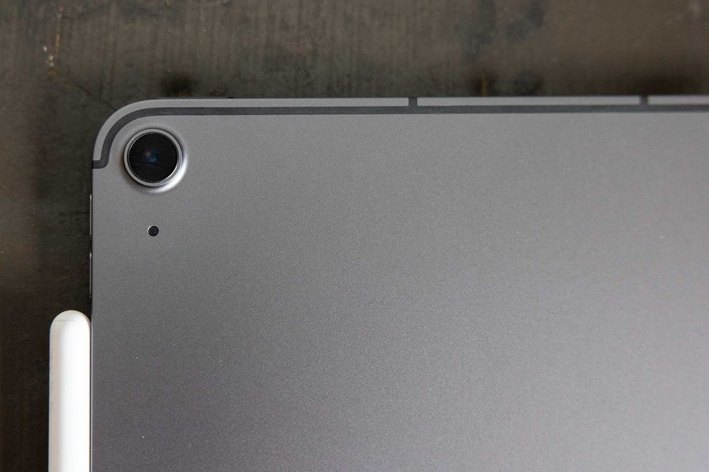 iPad Air 10,9 cali z Apple Pencil 2 generacji i etui