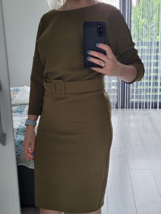 Piękna klasyczna elegancka sukienka Mohito rozm S