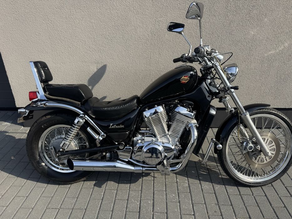 Suzuki Intruder VS750