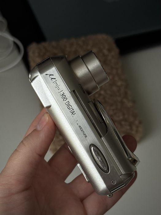 Цифровий фотоапарат Olympus Mju 300 Digital CCD Weatherproof 3.2MP 3x Zoom