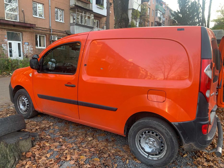 Вантажні перевезення - малогабаритні. Перевезення тварин.