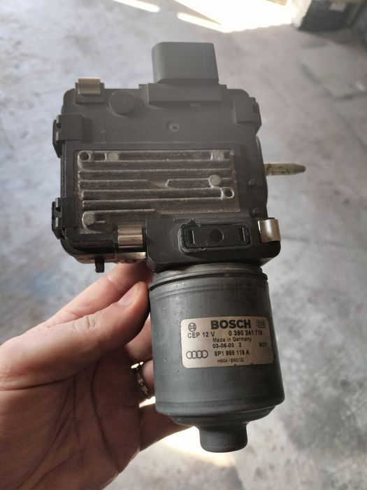 Моторчик двірників audi a3 .p8