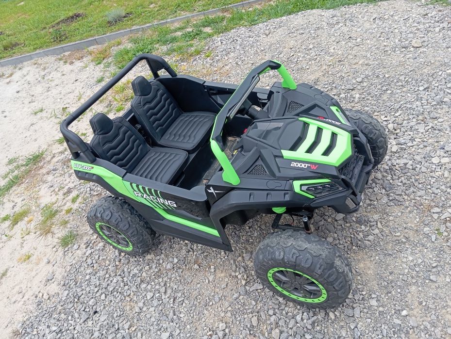 Samochod buggy elektryczny