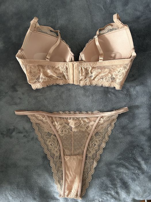 Новий комплект білизни