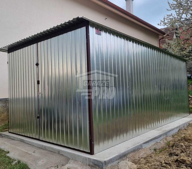 Garaż blaszany 3x4m Brama - ocynk - Dach  spad w tył GP578