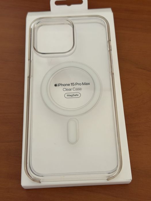 Apple Clear Case with MagSafe для iPhone 15 Pro Clear