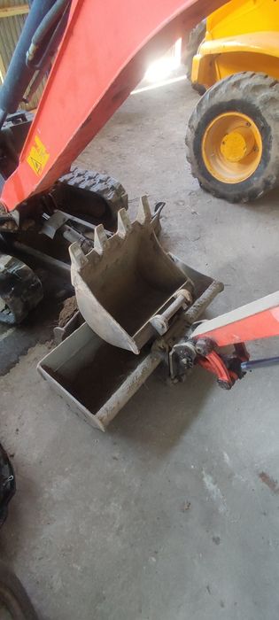 Kubota  kx 019-4