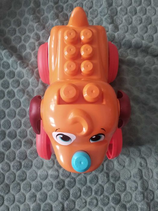 Mega Bloks Piesek Miłośnik klocków szczeniaczek klocki