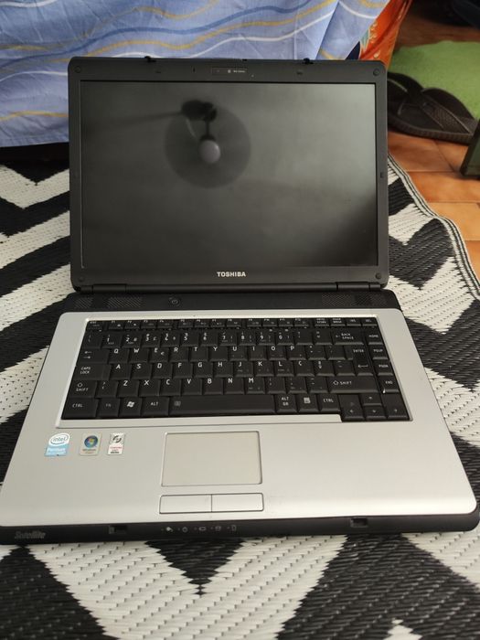 Laptop Toshiba Satellite L300   super funcional