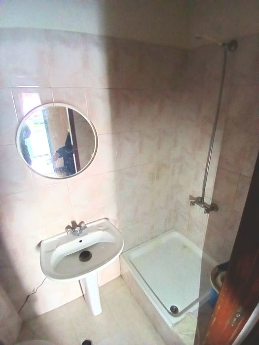 Garagem Externa Multifuncional – RINCHOA | Oportunidade