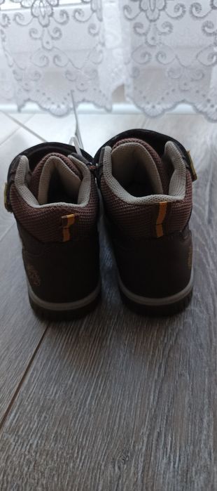 Buty trzewiki chłopięce dziecięce 26 z dinozaurem przejściowe