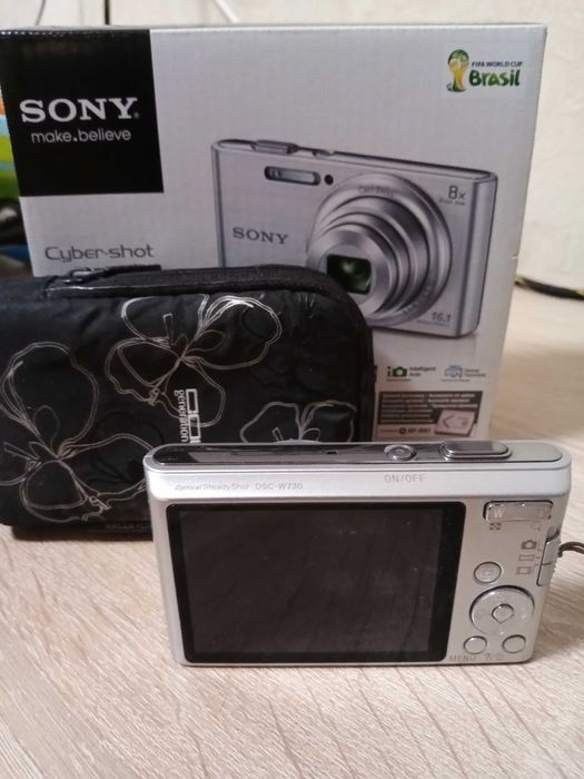 Цифровий фотоапарат Sony DSC-W730