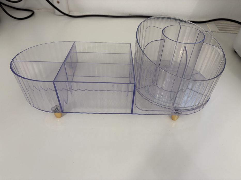 Organizer na kosmetyki obrotowy zloty