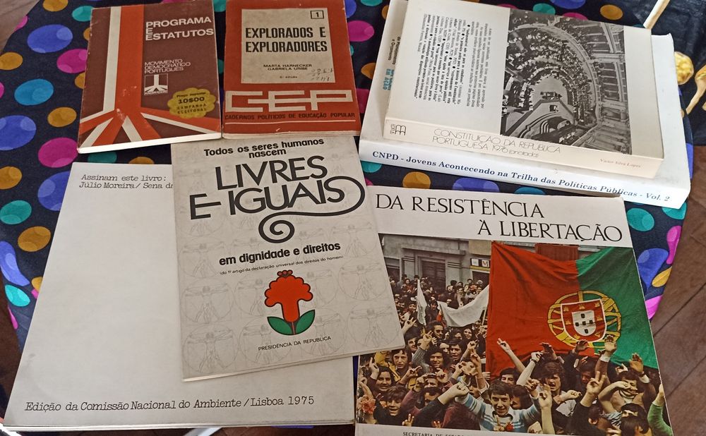 Livros técnicos, clássicos e enciclopédias