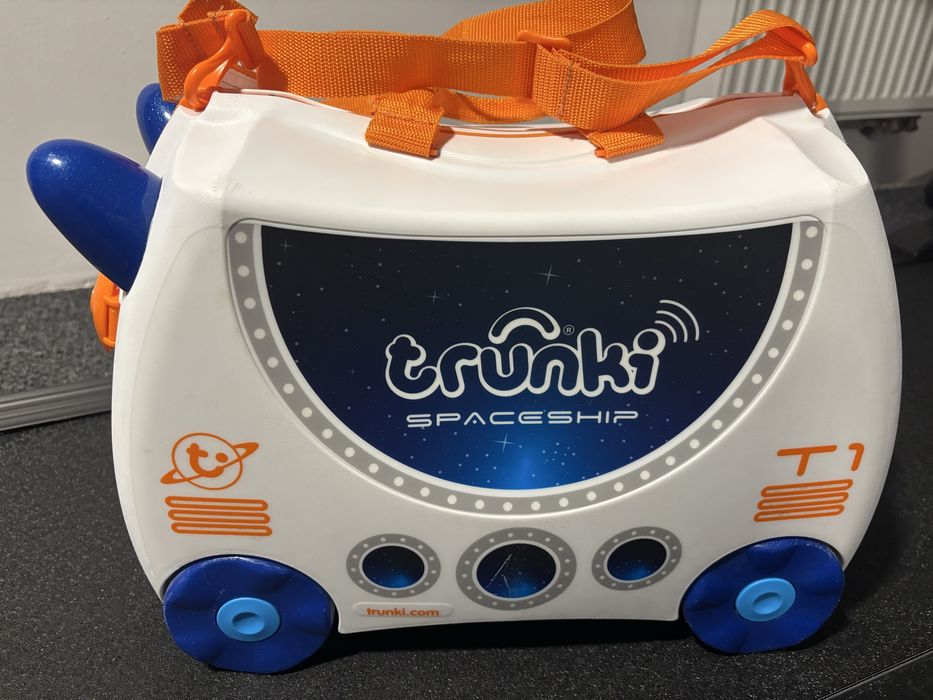 Walizka dla dzieci trunki