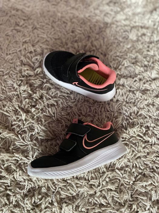 Кросівки nike