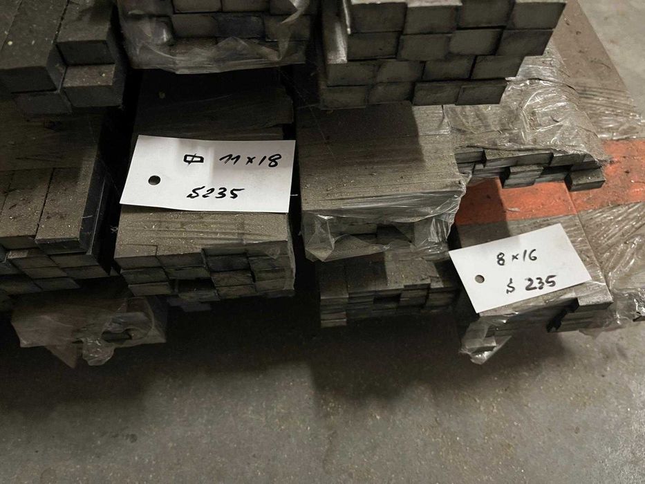 Ciągniony płaskownik kliniasty 18x11 mm C45