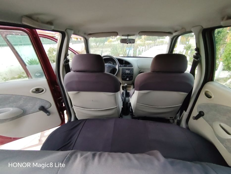 Venda de carro em muito bom estado.