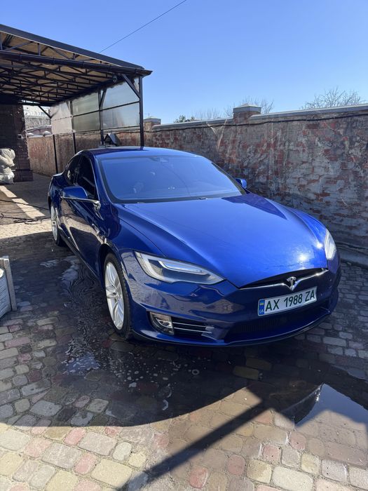 Tesla S 90D Полный привод